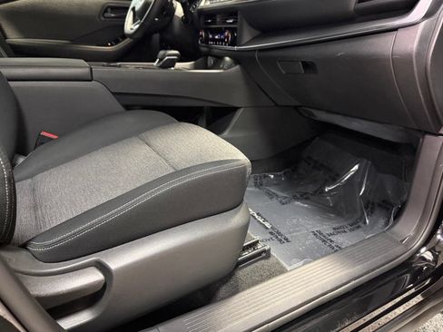 Used 2021 Nissan Rogue S AWD/4WD image 19