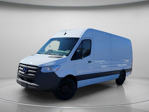 New 2025 Mercedes-Benz Sprinter 2500 image 2
