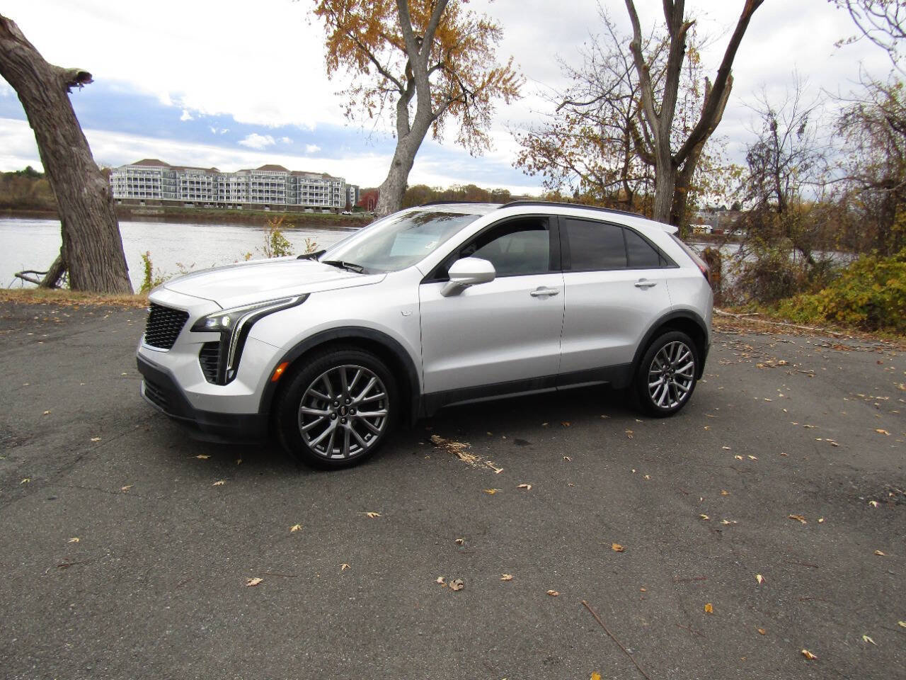 Used 2019 Cadillac XT4 Sport AWD/4WD image 41