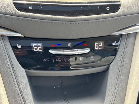 Used 2024 Cadillac XT5 Premium Luxury w/ Technology Package FWD image 31