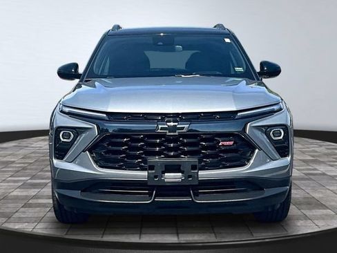 Used 2025 Chevrolet TrailBlazer RS w/ Driver Confidence Package AWD/4WD image 2