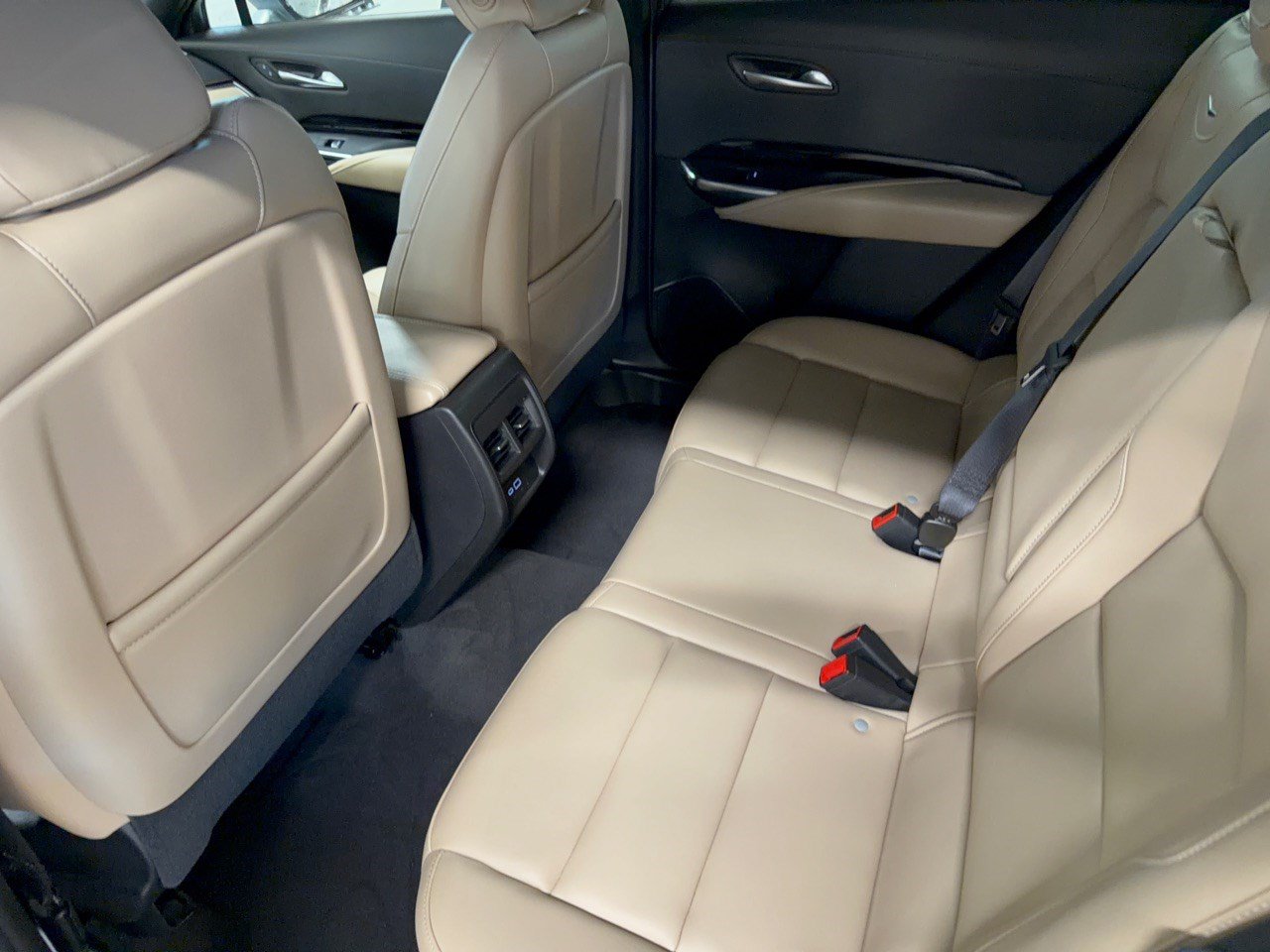 Used 2024 Cadillac XT4 Luxury FWD image 25