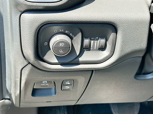 New 2026 RAM 1500 Big Horn AWD/4WD image 11