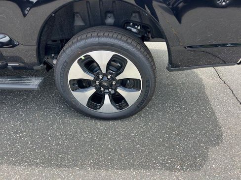 New 2025 Ford F150 Lightning Platinum image 24