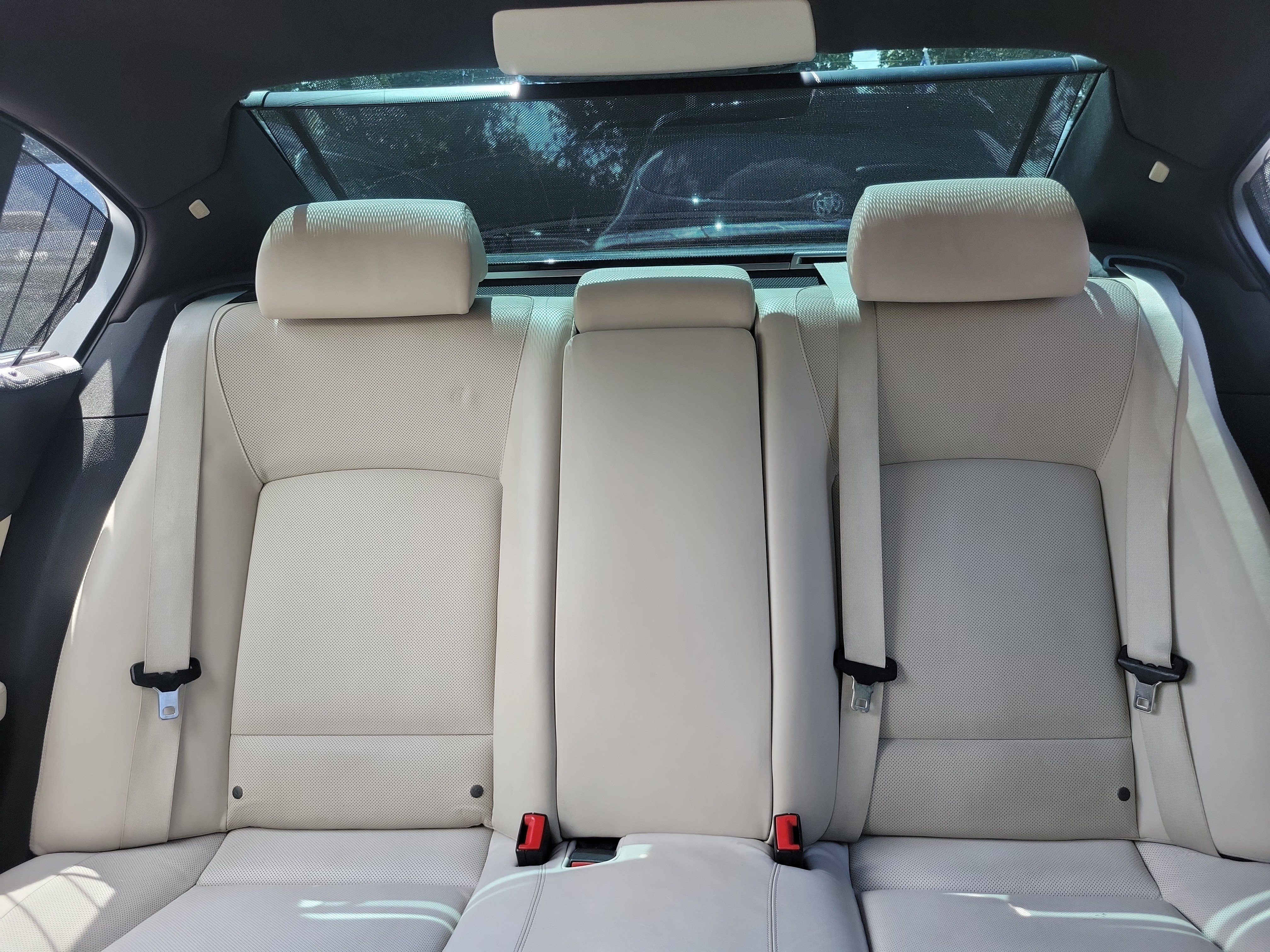 Used 2013 BMW 750Li xDrive AWD/4WD image 16