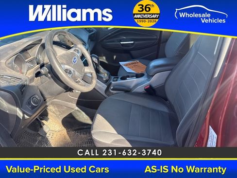 Used 2015 Ford Escape SE w/ Equipment Group 201A image 26