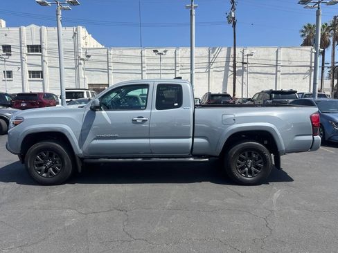 Used 2021 Toyota Tacoma SR5 RWD image 7