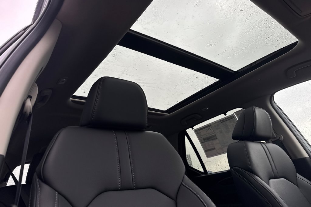 New 2026 Honda Pilot Touring image 18