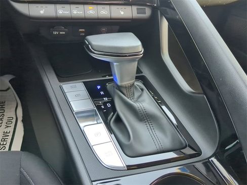 Used 2024 Hyundai Elantra SEL w/ Convenience Package image 25