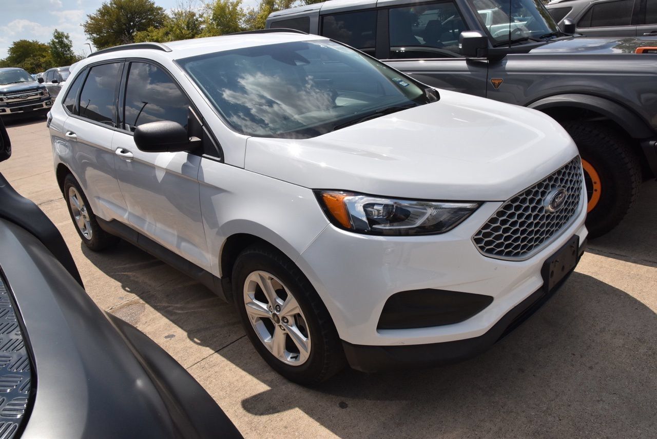 Used 2023 Ford Edge SE AWD/4WD image 5