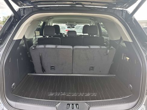 Used 2025 Ford Explorer Active image 8