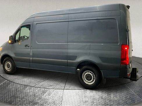 Used 2019 Mercedes-Benz Sprinter 144 image 5