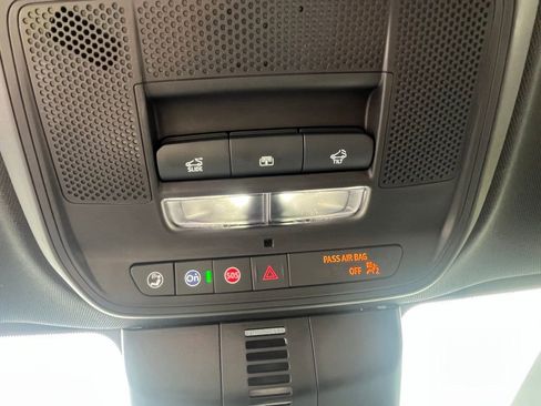 Used 2026 GMC Acadia AT4 w/ Super Cruise Package image 60