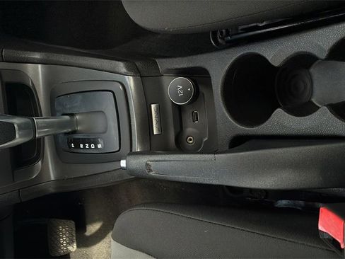 Used 2016 Ford Fiesta S image 21