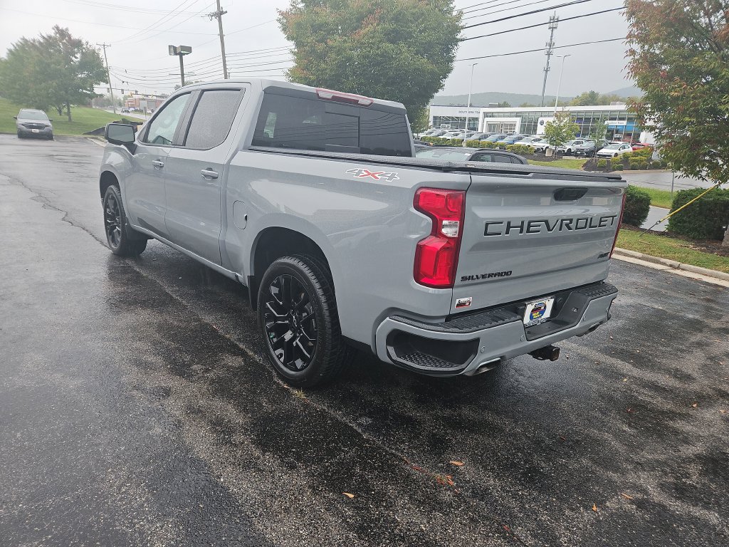 Used 2024 Chevrolet Silverado 1500 RST w/ Convenience Package II AWD/4WD image 3