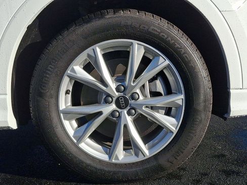 Certified 2025 Audi Q3 2.0T Premium w/ Convenience Package image 8