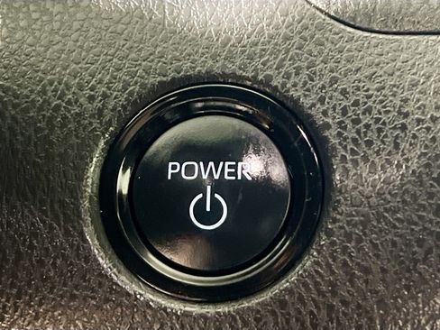Used 2025 Toyota Camry SE FWD image 16