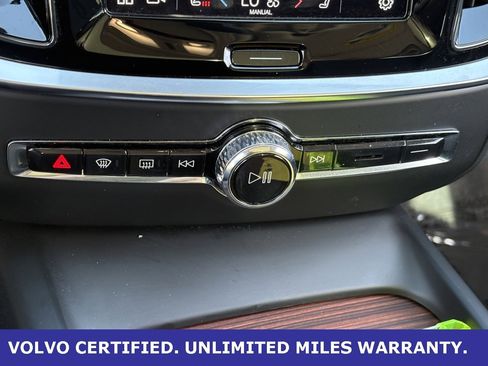 Certified 2025 Volvo V60 B5 Cross Country Plus image 24