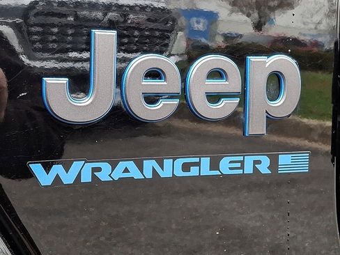 Used 2025 Jeep Wrangler Unlimited Sahara image 31