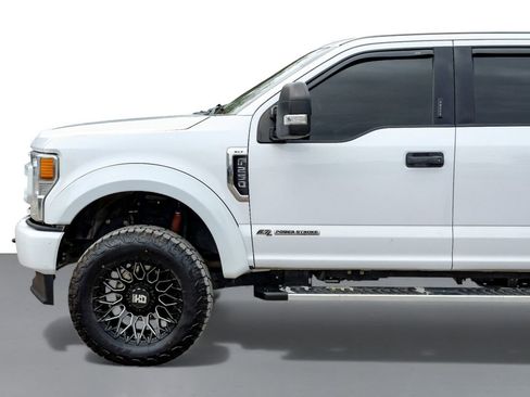 Used 2022 Ford F250 XLT w/ XLT Value Package image 13