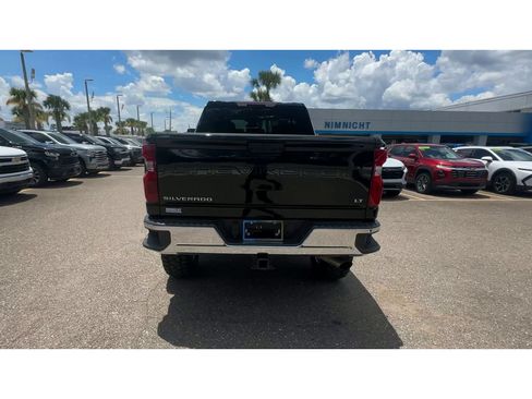Used 2025 Chevrolet Silverado 2500 LT w/ Convenience Package AWD/4WD image 7