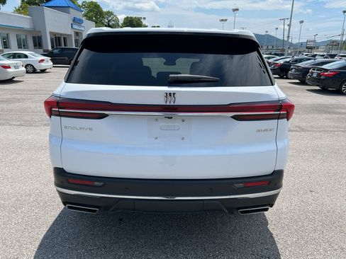 Used 2026 Buick Enclave Preferred FWD image 6