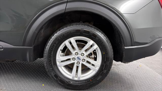 Used 2023 Ford Explorer 4WD w/ Class IV Trailer Tow Package image 36