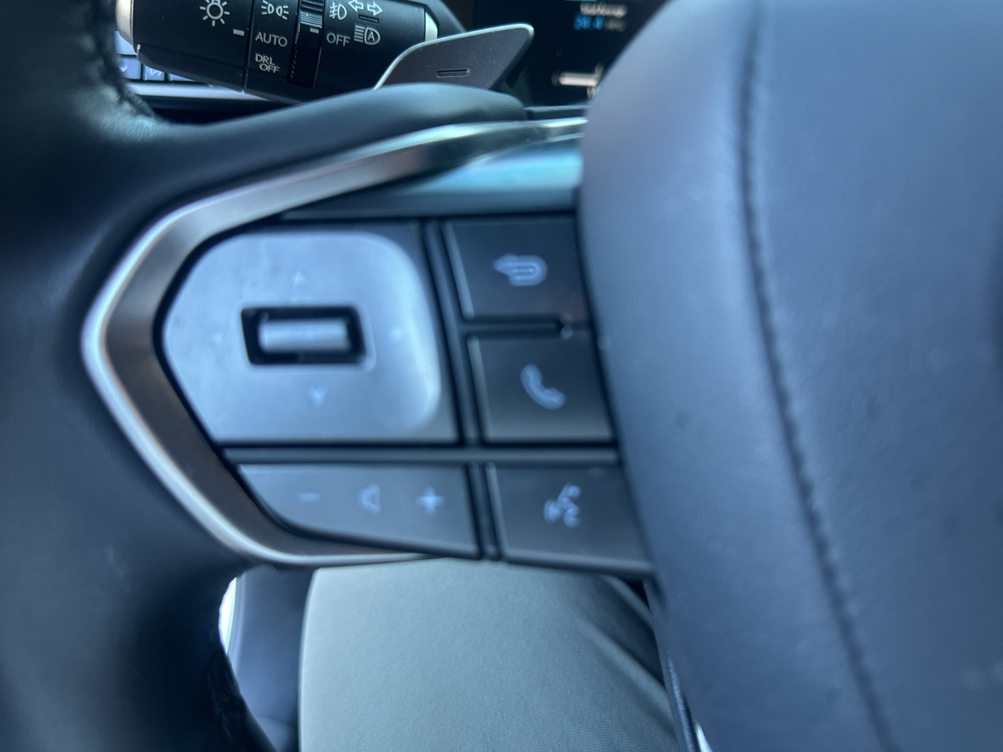 Used 2025 Lexus RX 350 Premium w/ Convenience Package AWD/4WD image 8