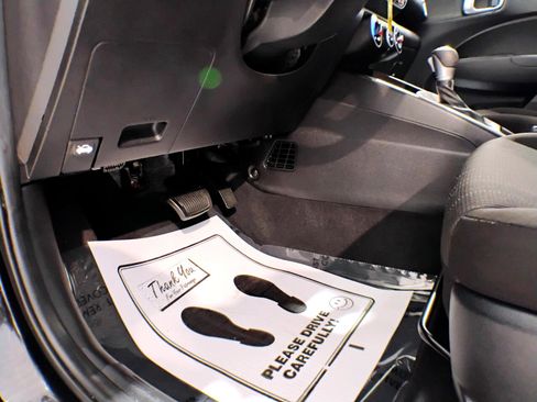 Used 2021 Hyundai Venue SE image 40