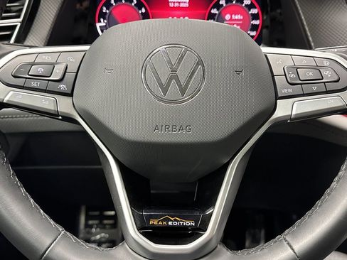 Used 2024 Volkswagen Atlas Peak Edition SEL image 18