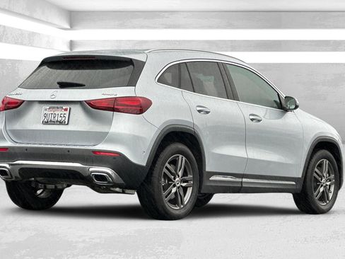 Certified 2025 Mercedes-Benz GLA 250 4MATIC image 4