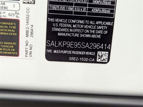 New 2025 Land Rover Range Rover SE image 22