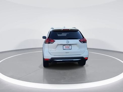 Used 2019 Nissan Rogue SL w/ Premium Package image 7