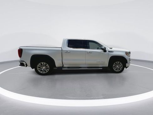 Used 2020 GMC Sierra 1500 Denali w/ Technology Package AWD/4WD image 12