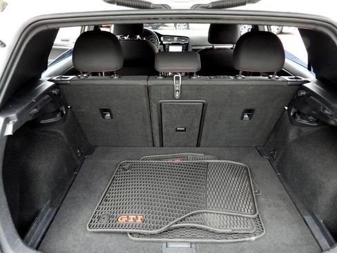 Used 2020 Volkswagen GTI S image 27