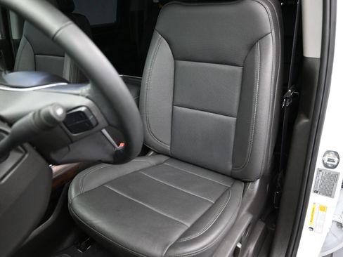 Used 2024 GMC Sierra 3500 SLT w/ SLT Convenience Package image 20