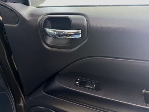 Used 2016 Jeep Compass 75th Anniversary w/ Power Value Group image 29