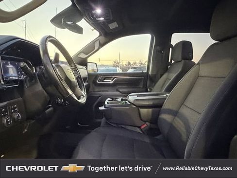 Used 2025 Chevrolet Silverado 1500 LT w/ Safety Package AWD/4WD image 27