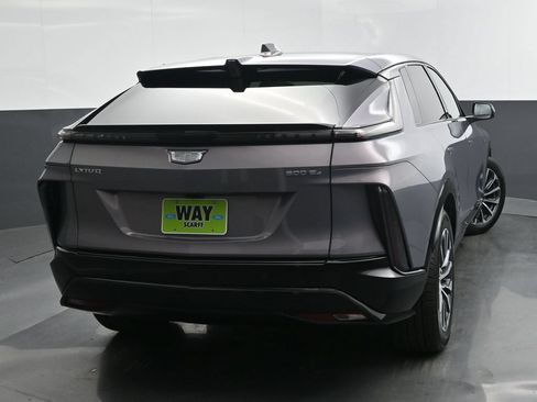 Used 2024 Cadillac Lyriq Sport AWD/4WD image 31