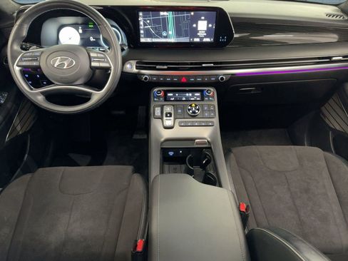 Used 2024 Hyundai Palisade Calligraphy image 17