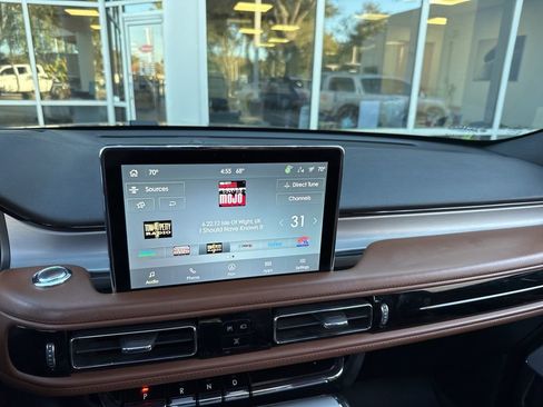 Used 2023 Lincoln Aviator Reserve w/ Equipment Group 201A image 44