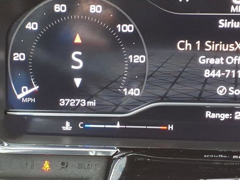 Used 2024 GMC Sierra 1500 SLT image 25