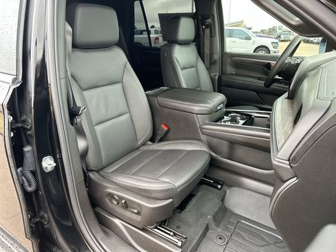 Certified 2025 Chevrolet Tahoe LT image 24