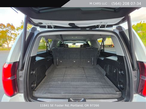 Used 2019 Chevrolet Suburban LT AWD/4WD image 16