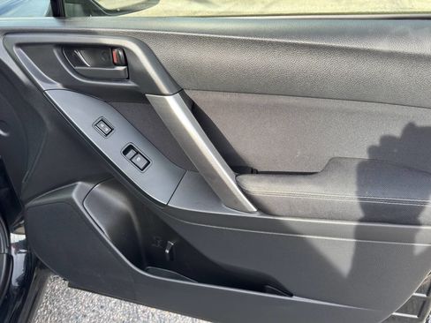 Used 2015 Subaru Forester 2.5i Premium w/ All-Weather Package image 15