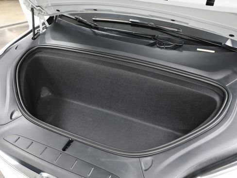 Used 2020 Tesla Model X Long Range image 49