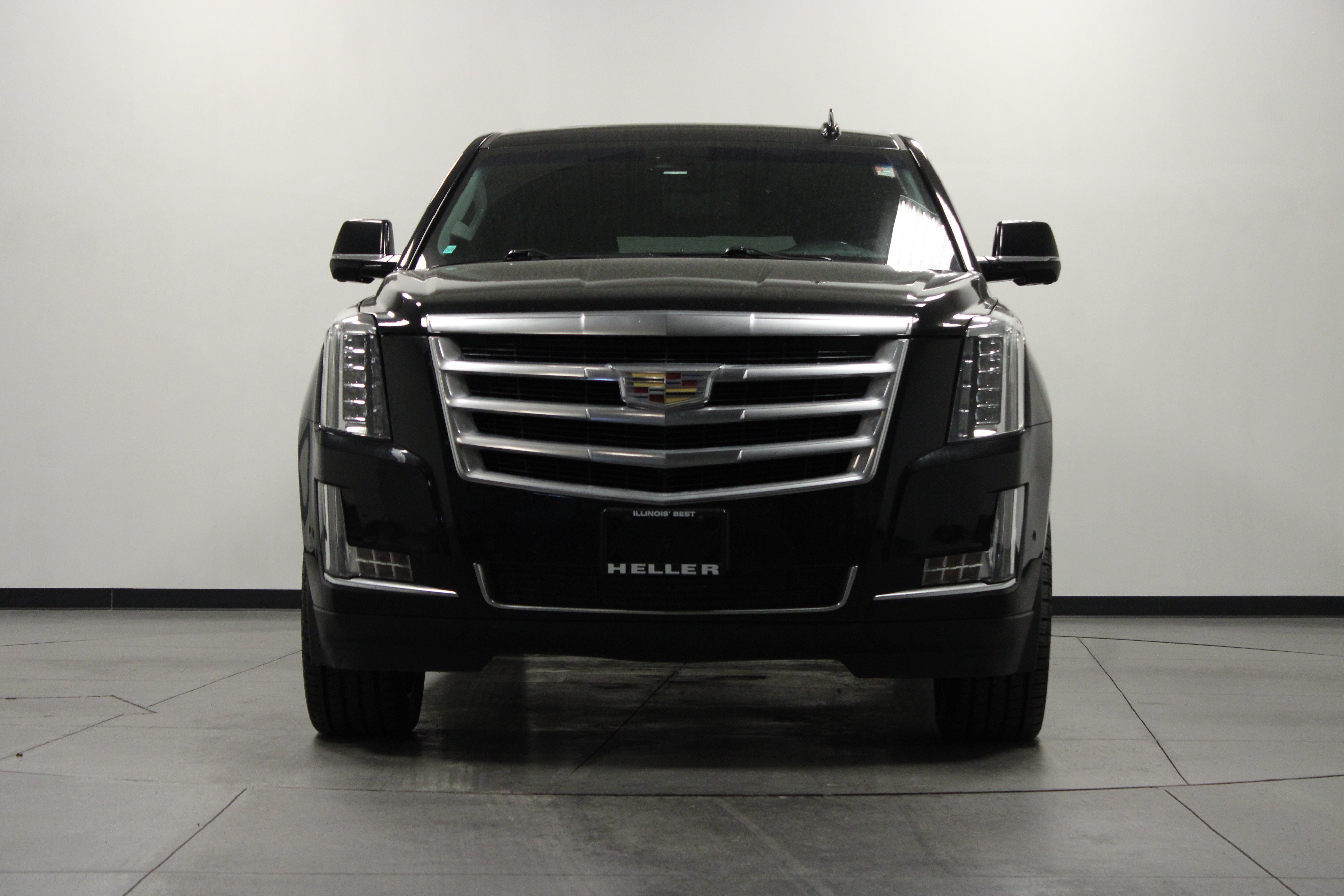Used 2019 Cadillac Escalade ESV Luxury AWD/4WD image 9