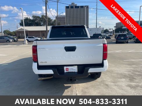 Certified 2025 Toyota Tacoma SR5 w/ SR5 Upgrade Package AWD/4WD image 5