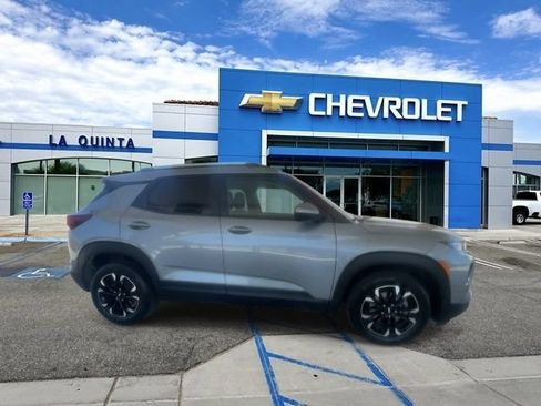Used 2023 Chevrolet TrailBlazer LT FWD image 9