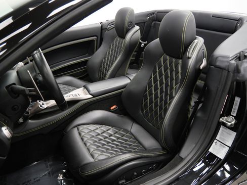 Used 2013 Ferrari California image 22